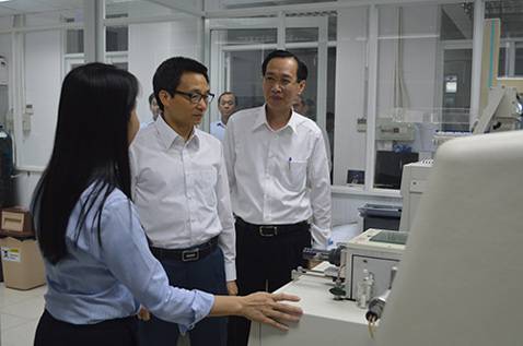 May đo đồng phục tại Trung Tâm Thí Nghiệm Case